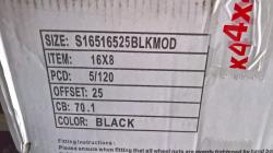 s51fzkn1j720xinqazev.jpg